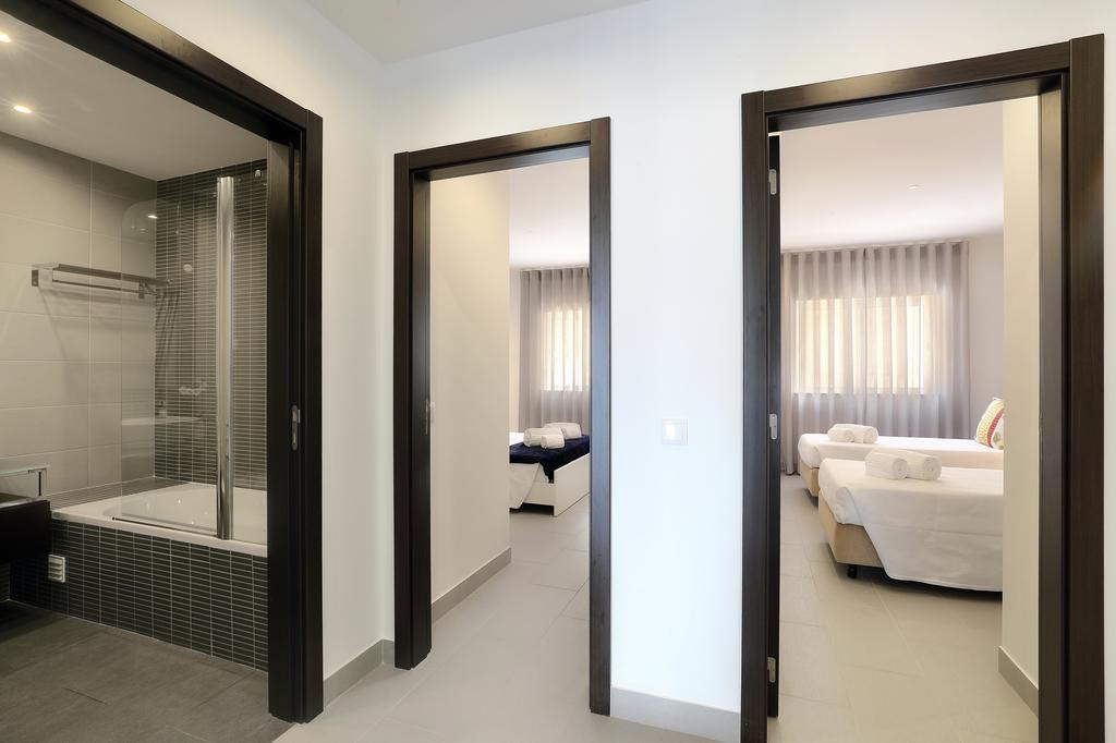 Original 3 Bedroom Downtown Albufeira Exteriör bild