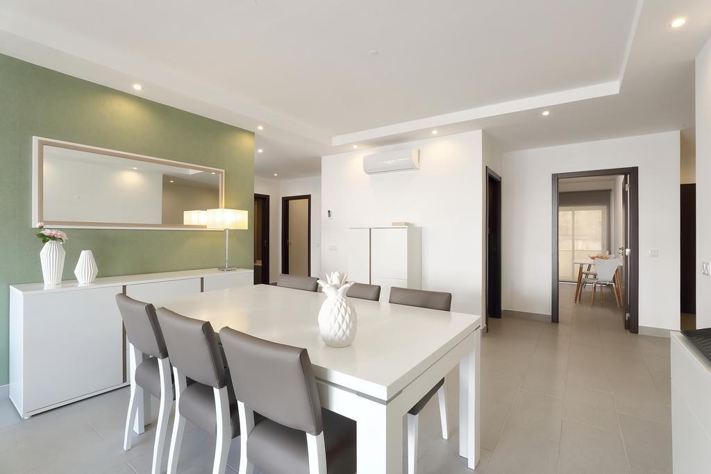 Original 3 Bedroom Downtown Albufeira Exteriör bild