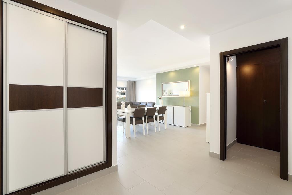 Original 3 Bedroom Downtown Albufeira Exteriör bild